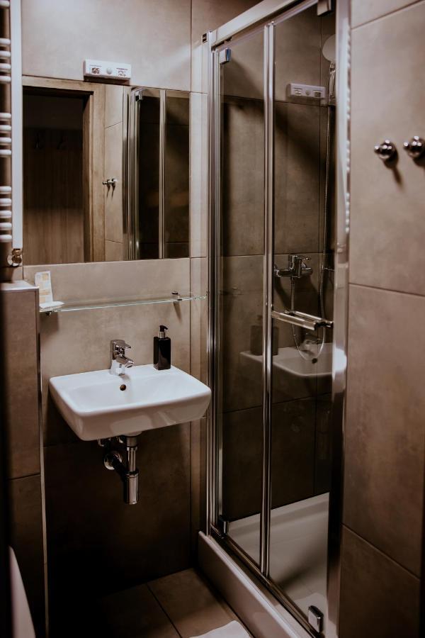 Hotel Greys Polonia Zasutowo Exterior foto